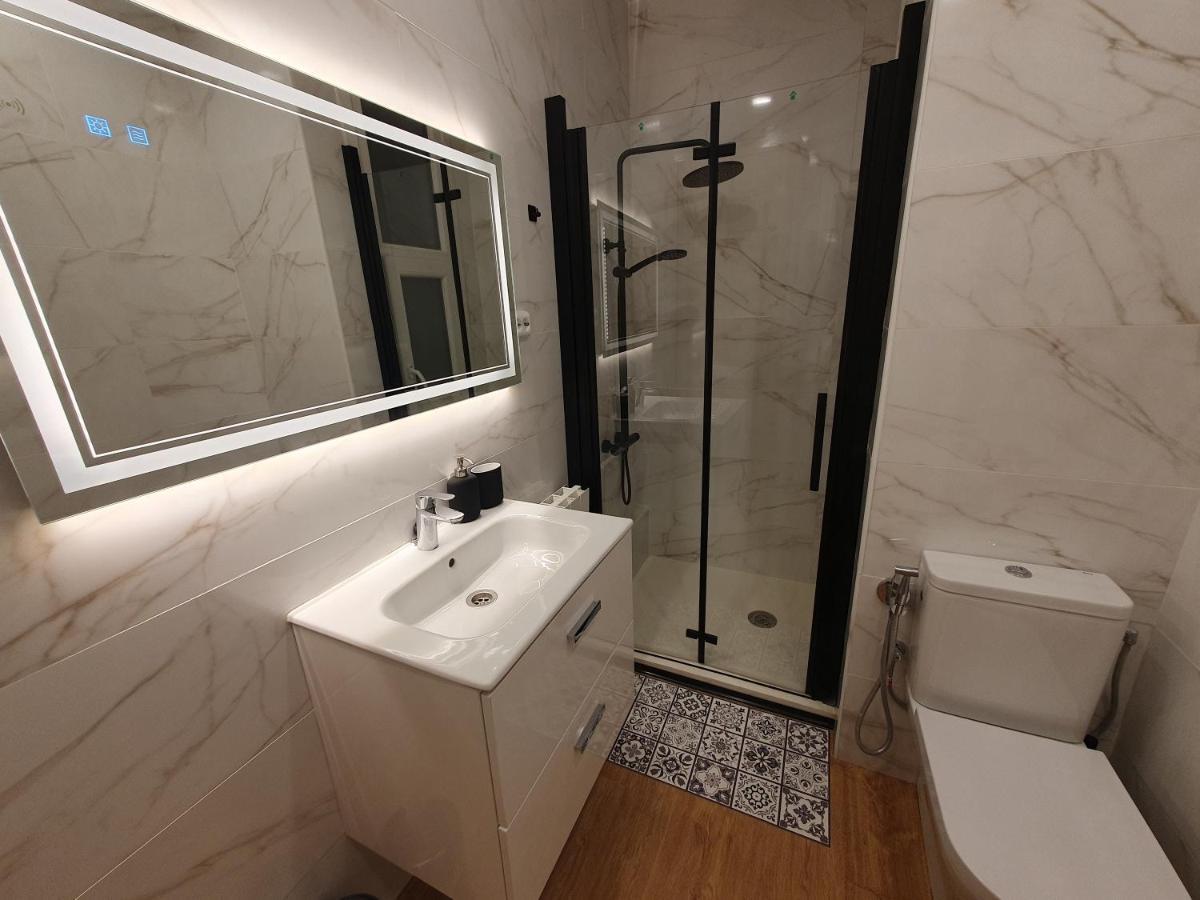 Aimendi Host Bilbao District Center II Apartment Bagian luar foto