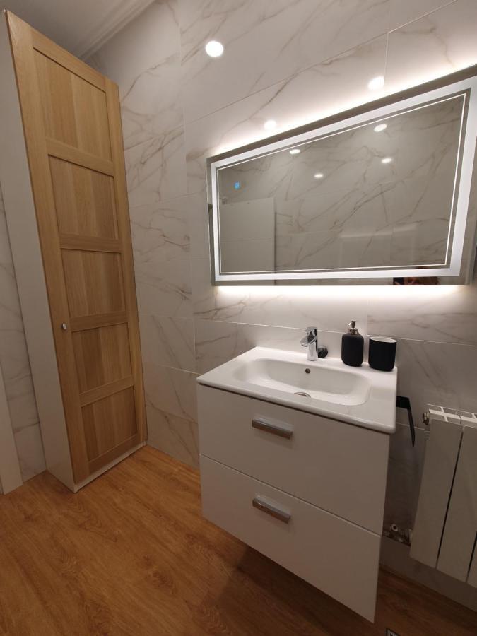 Aimendi Host Bilbao District Center II Apartment Bagian luar foto